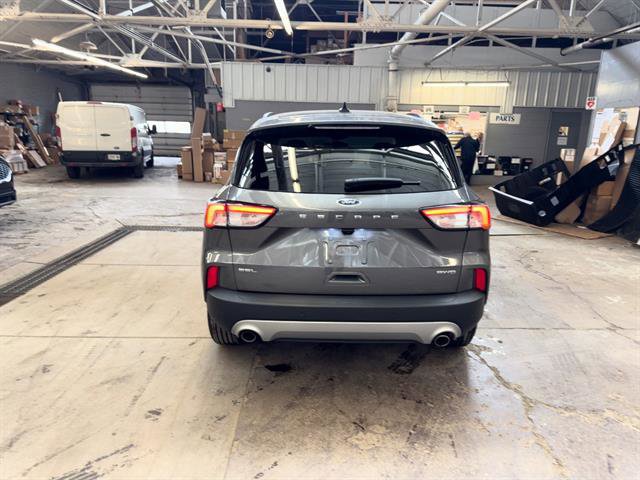 Certified 2022 Ford Escape SEL image 4