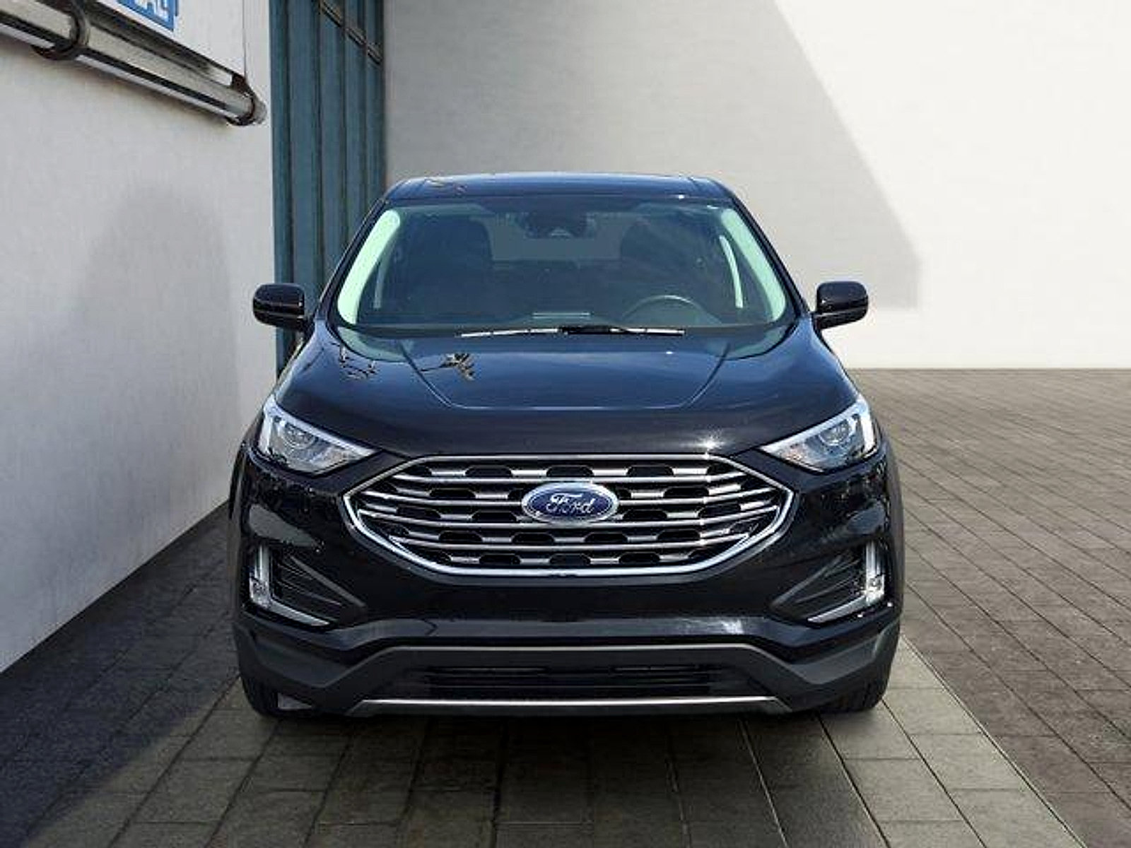 Certified 2023 Ford Edge SEL w/ Convenience Package AWD/4WD image 8