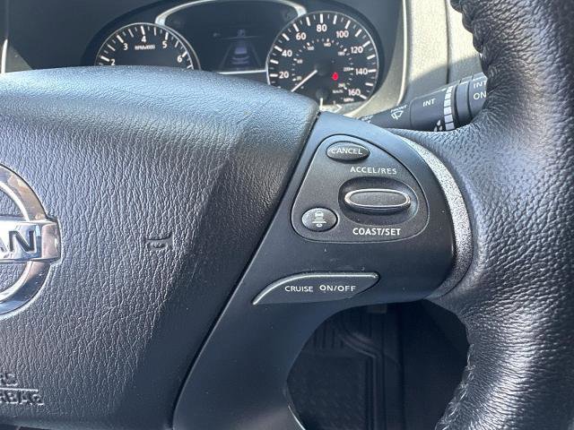 Used 2020 Nissan Pathfinder SL FWD image 19