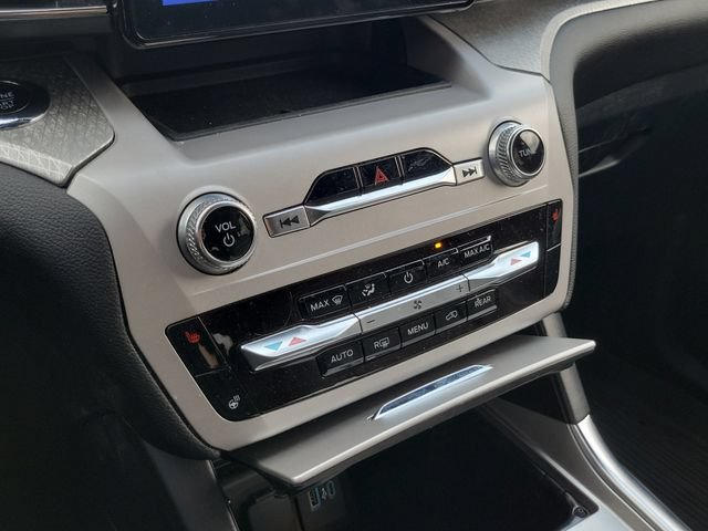 Certified 2024 Ford Explorer Timberline w/ Timberline Technology Package AWD/4WD image 30