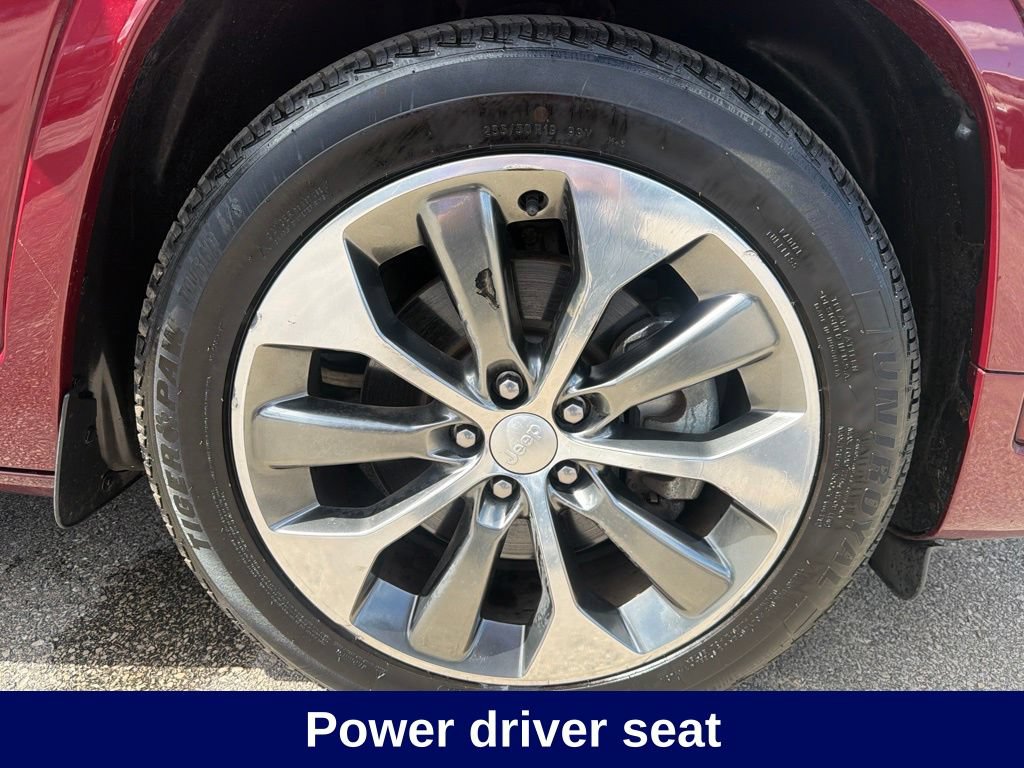 Used 2019 Jeep Cherokee Overland AWD/4WD image 16