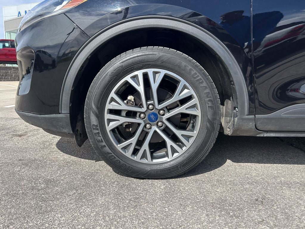 Certified 2020 Ford Escape SEL AWD/4WD image 34
