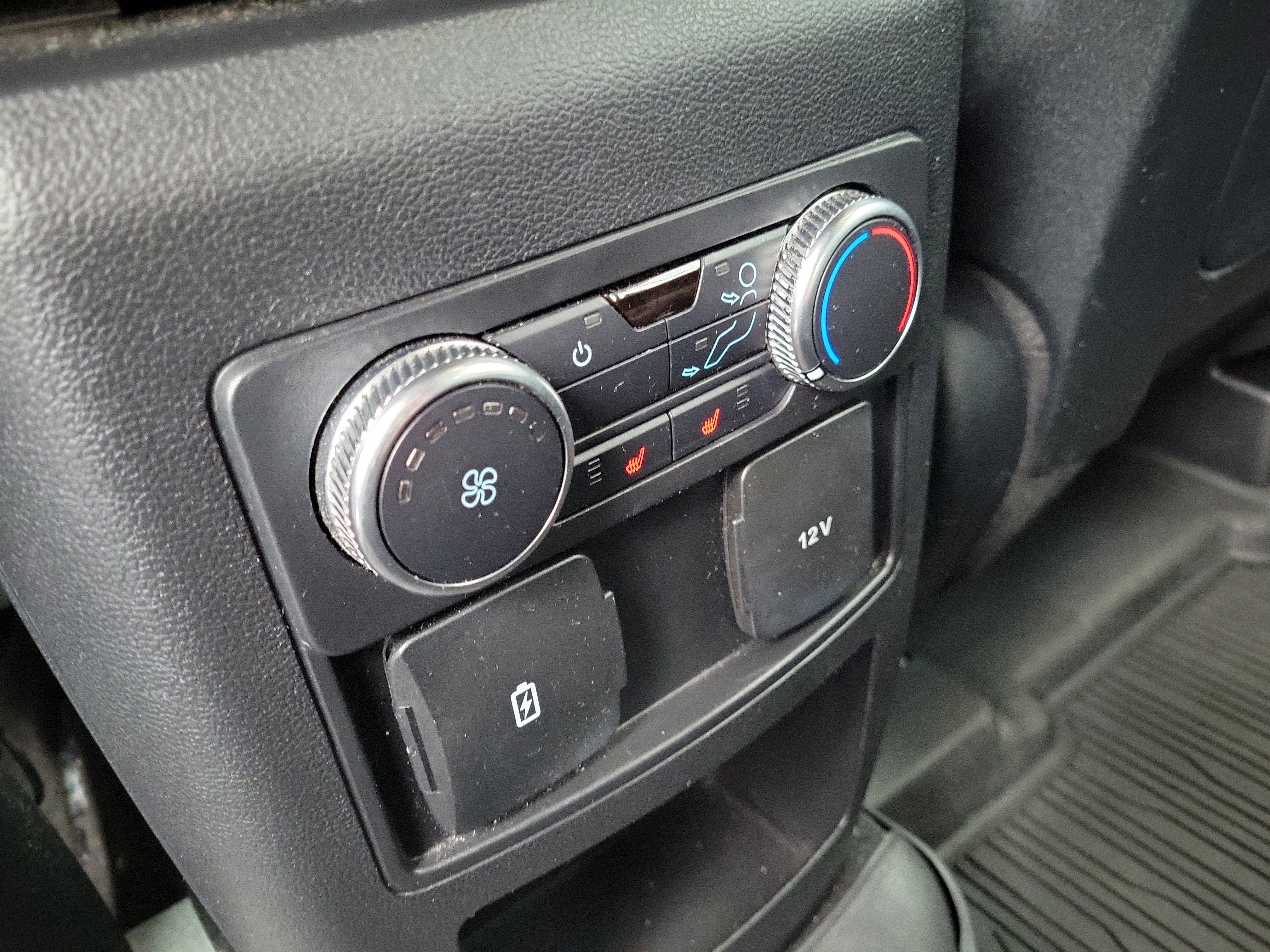 Certified 2020 Ford Explorer XLT w/ Equipment Group 202A image 14