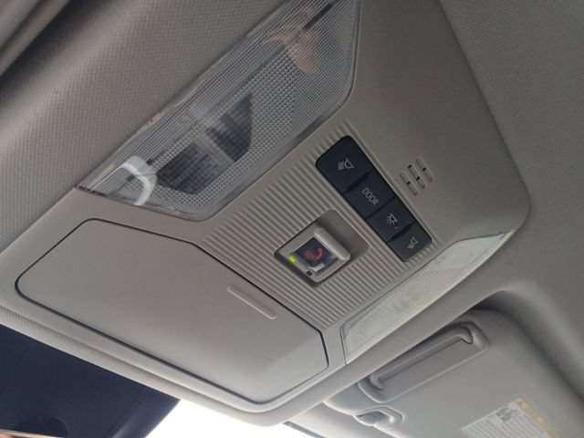 Used 2024 Toyota RAV4 XLE FWD image 8