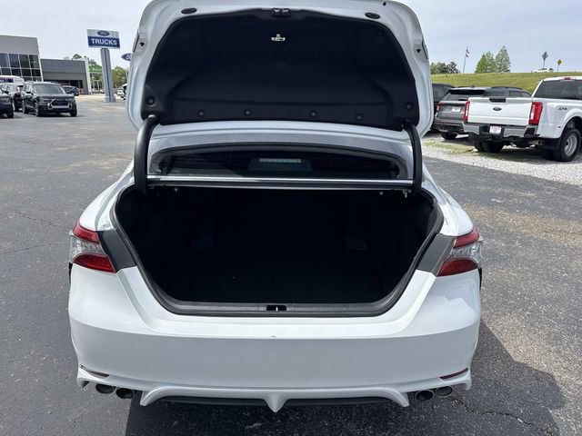 Used 2021 Toyota Camry XSE FWD image 8