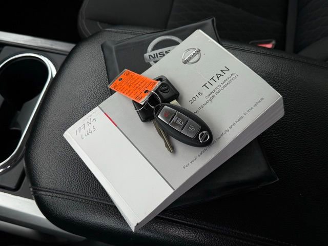 Used 2016 Nissan Titan XD image 6