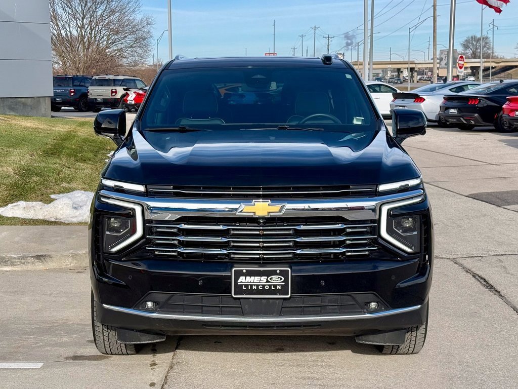 Used 2025 Chevrolet Suburban Premier w/ Sun And Tow Package image 7