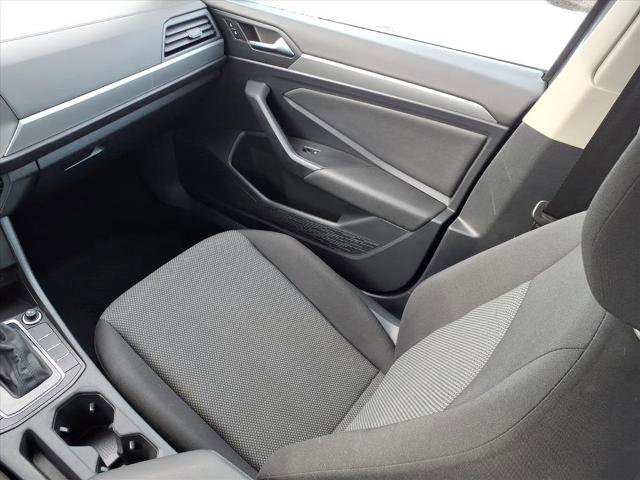 Used 2021 Volkswagen Jetta S image 16