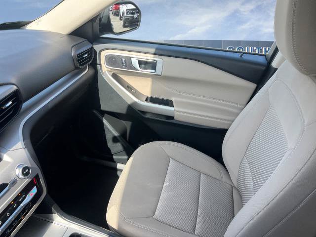 Certified 2023 Ford Explorer XLT RWD image 15