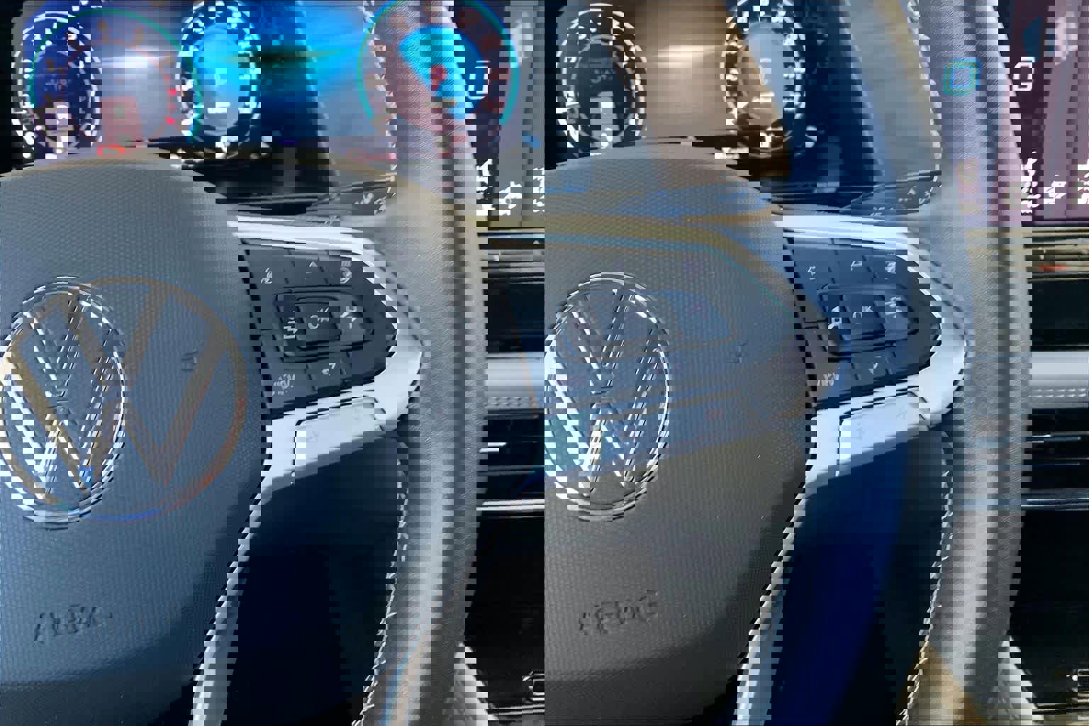 Used 2024 Volkswagen Atlas SE FWD image 24