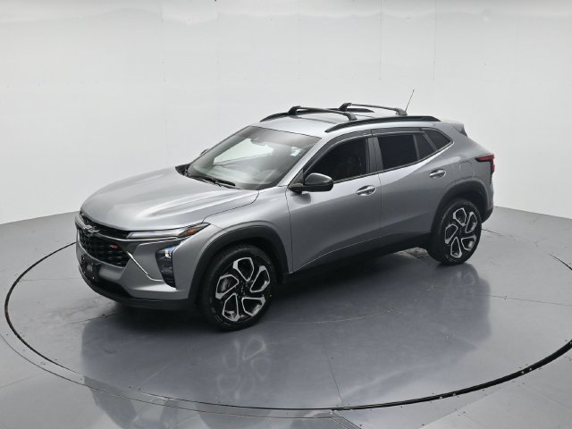 Used 2025 Chevrolet Trax RS w/ Driver Confidence Package FWD image 38