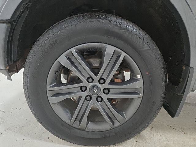 Certified 2019 Ford F150 XLT w/ Equipment Group 302A Luxury AWD/4WD image 31