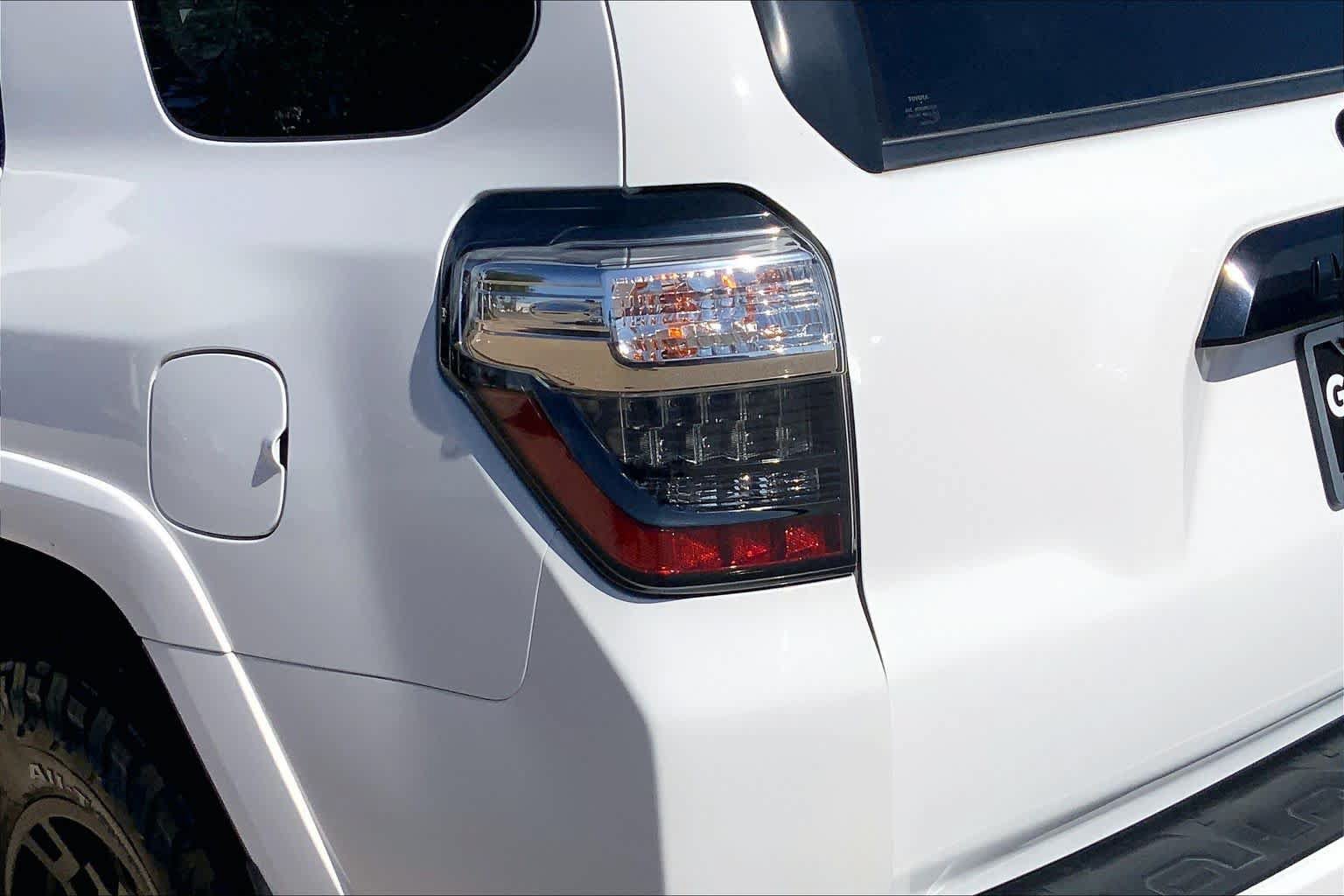 Used 2021 Toyota 4Runner Venture AWD/4WD image 29