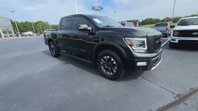 Used 2021 Nissan Titan PRO-4X w/ Pro-4x Convenience Package AWD/4WD image 2