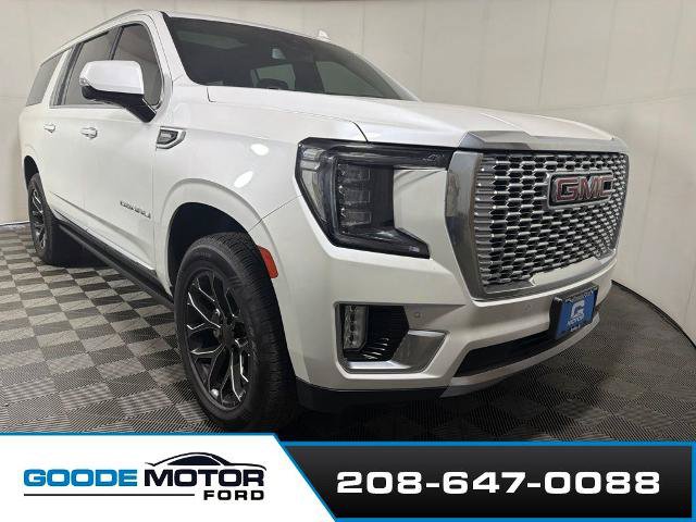 Used 2023 GMC Yukon XL Denali w/ Max Trailering Package AWD/4WD image 2