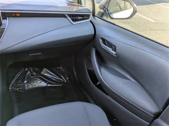 Used 2020 Toyota Corolla LE image 16