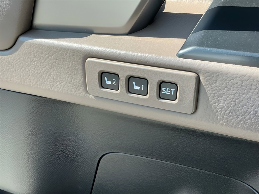 Used 2022 Lexus GX 460 Premium image 21