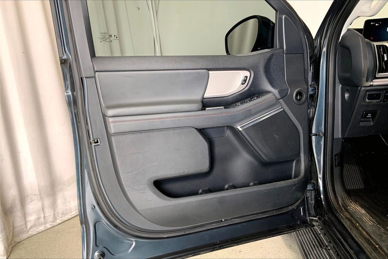 Certified 2025 Ford Expedition Max Active RWD image 21