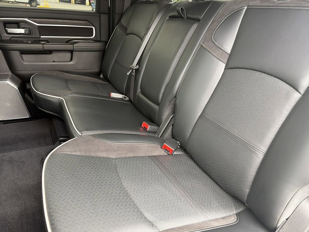 Used 2025 RAM 2500 Laramie AWD/4WD image 30