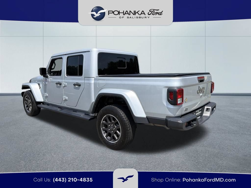 Used 2023 Jeep Gladiator Overland AWD/4WD image 7
