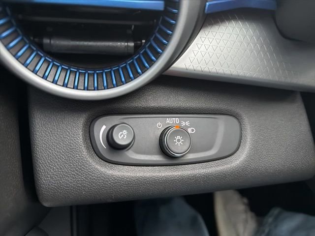 Used 2024 Chevrolet Trax LS image 18