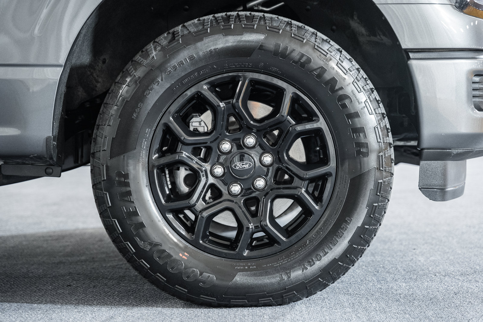 Certified 2024 Ford F150 XLT w/ XLT Black Appearance Package AWD/4WD image 21
