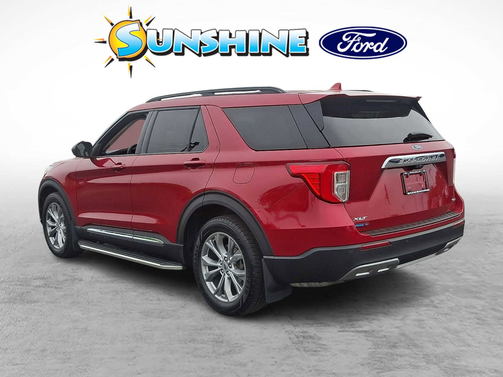 Certified 2020 Ford Explorer XLT w/ Equipment Group 202A AWD/4WD image 4