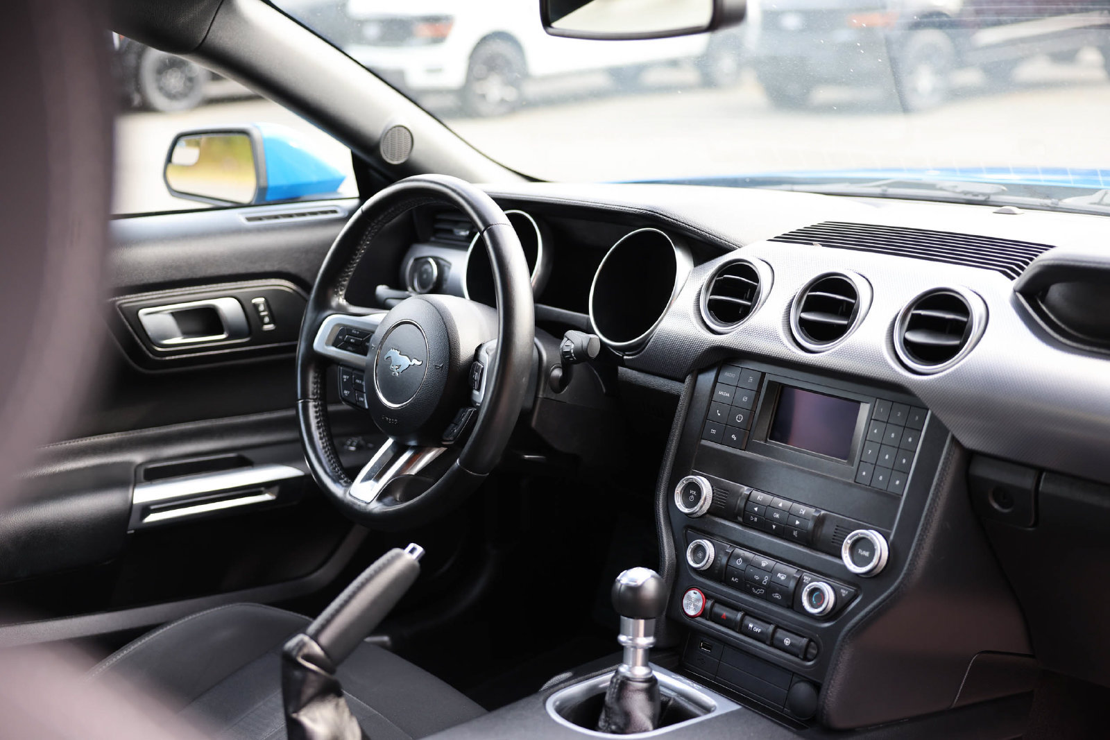 Certified 2019 Ford Mustang GT w/ Black Accent Package RWD image 13