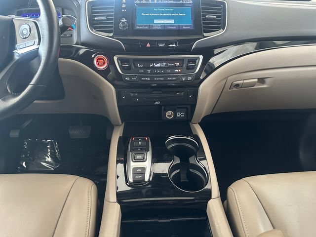 Used 2021 Honda Pilot Touring image 15