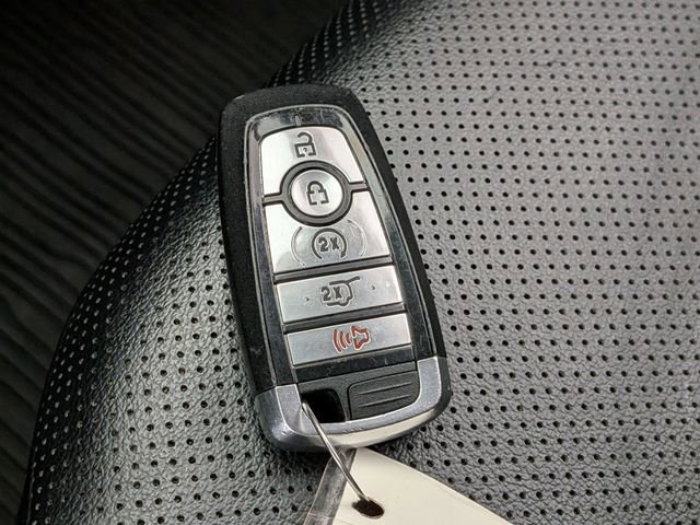 Certified 2022 Ford Escape SEL w/ Technology Package AWD/4WD image 37