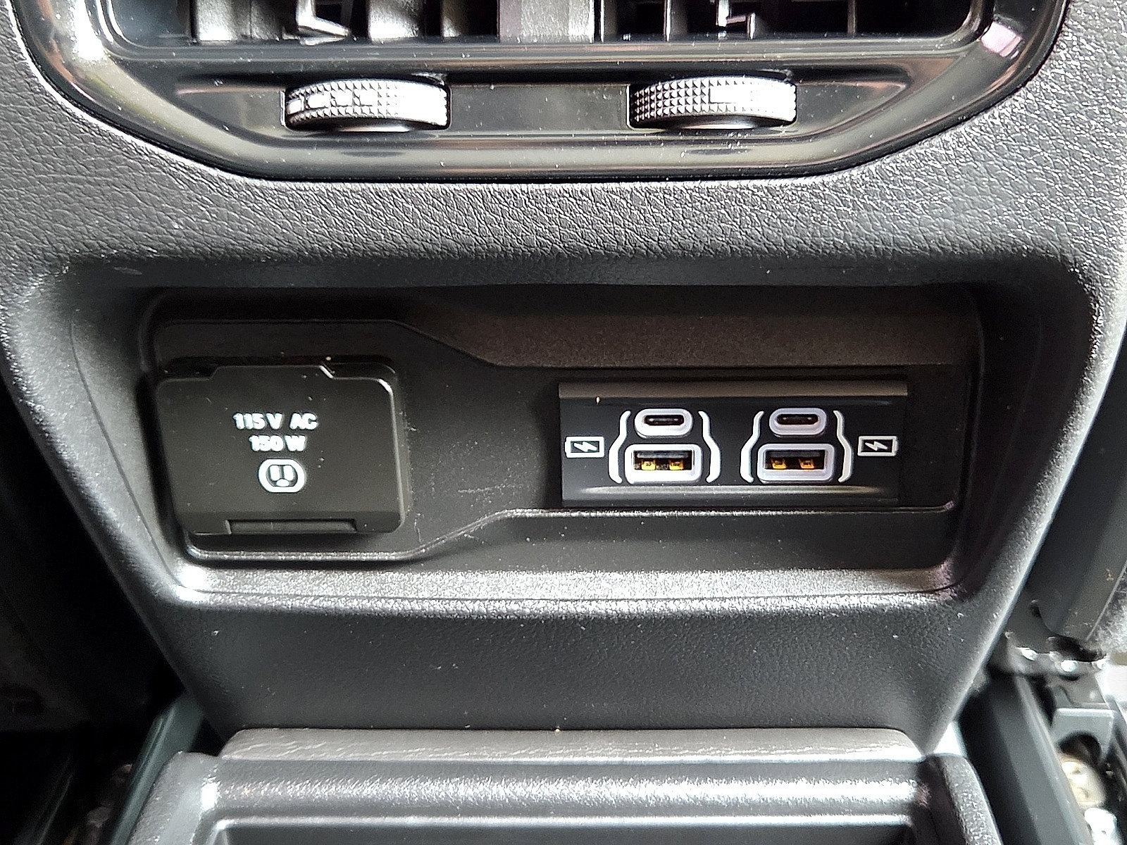 Used 2023 Jeep Grand Cherokee L Limited AWD/4WD image 12