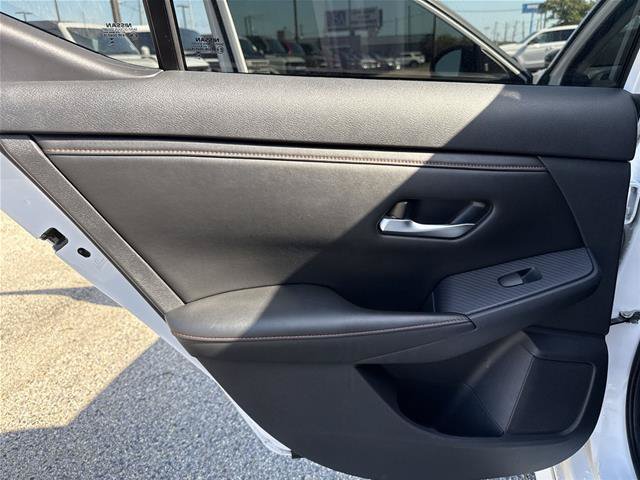 Used 2024 Nissan Sentra SR FWD image 26