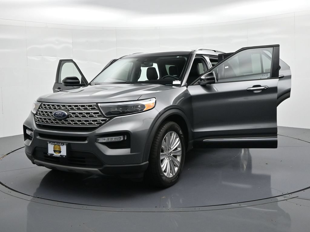Certified 2023 Ford Explorer Limited w/ Equipment Group 301A AWD/4WD image 26