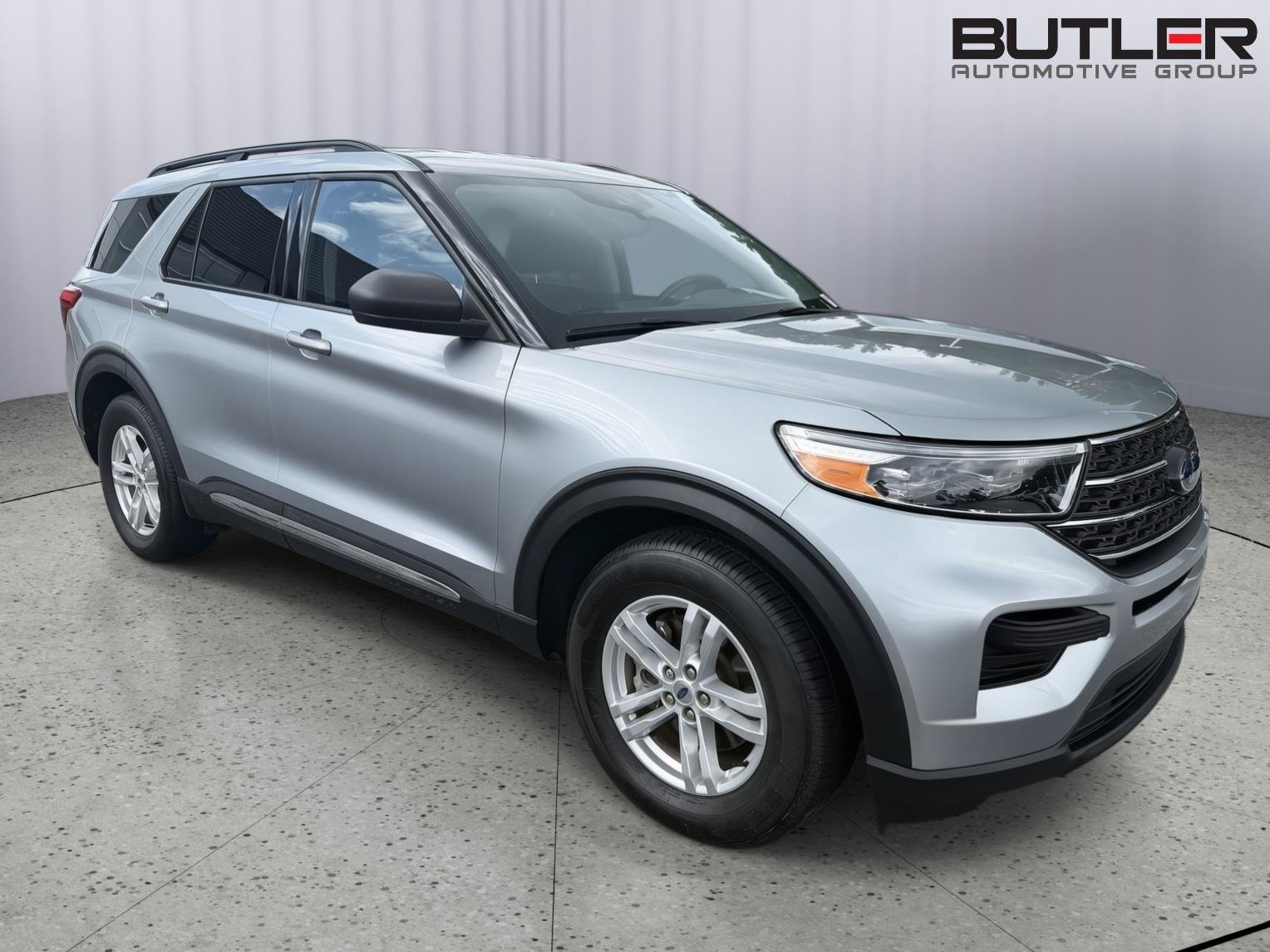 Certified 2023 Ford Explorer XLT RWD image 6