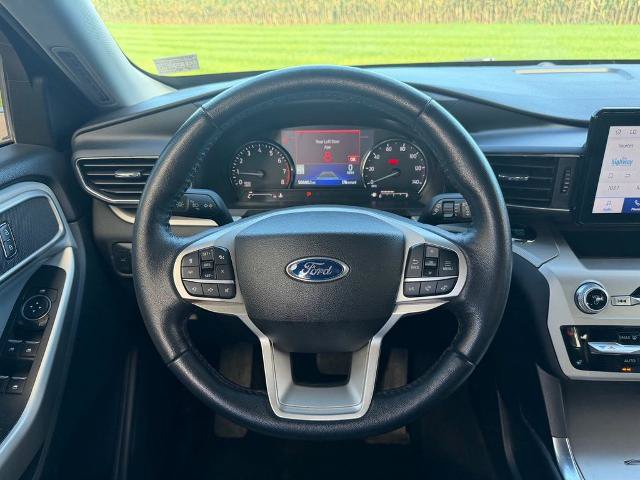 Certified 2022 Ford Explorer XLT w/ Equipment Group 202A AWD/4WD image 16