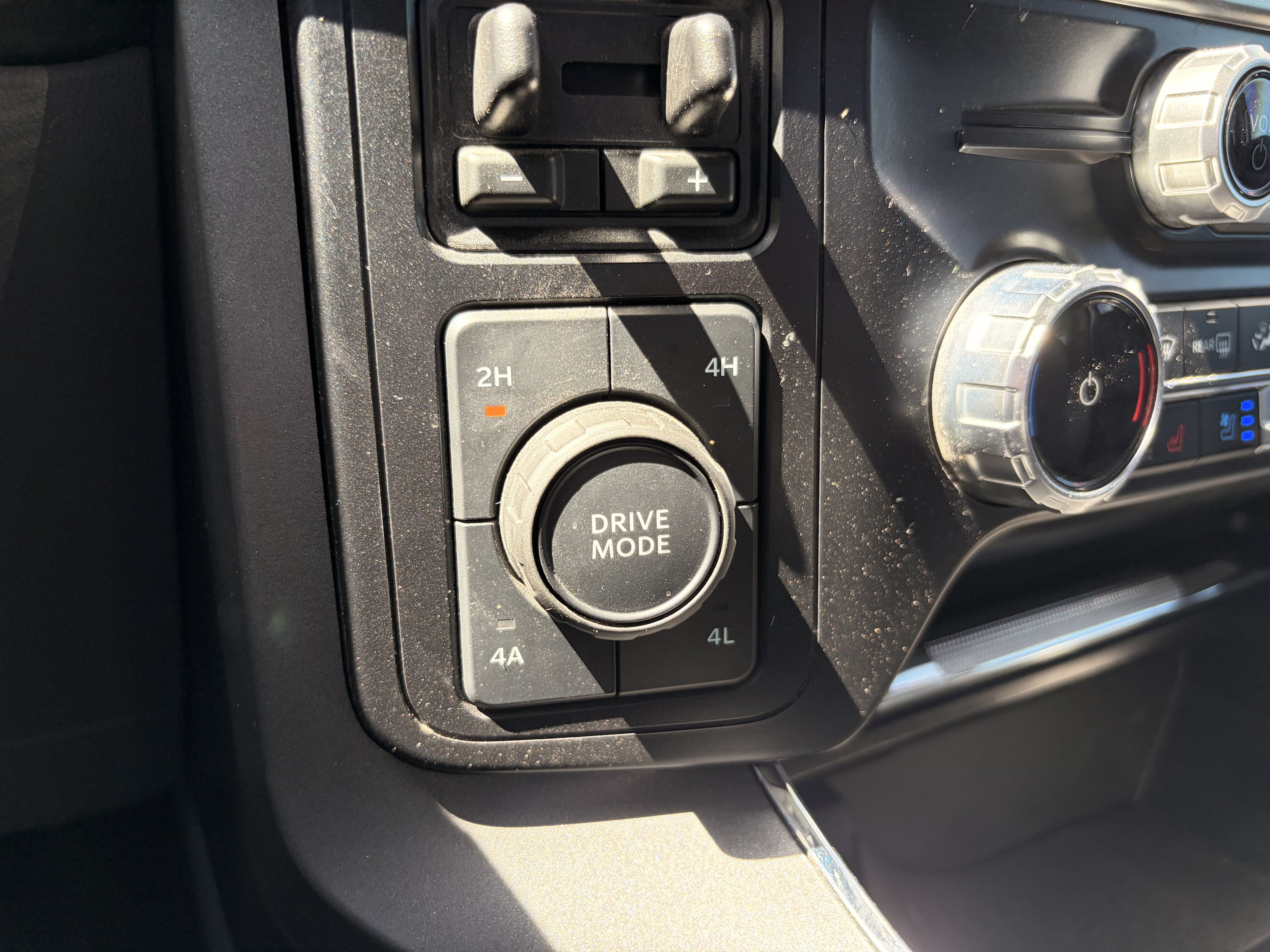 Certified 2023 Ford F150 Lariat AWD/4WD image 23