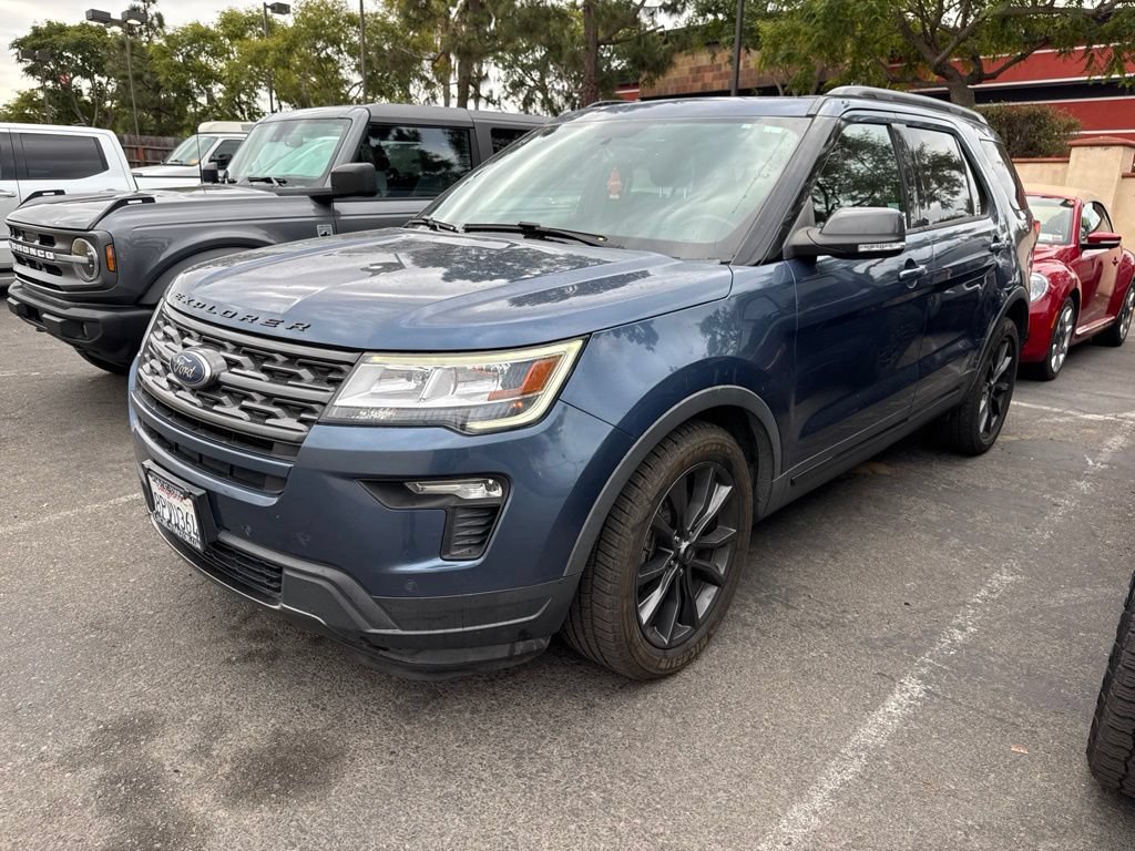 Certified 2018 Ford Explorer XLT w/ Equipment Group 202A FWD image 16