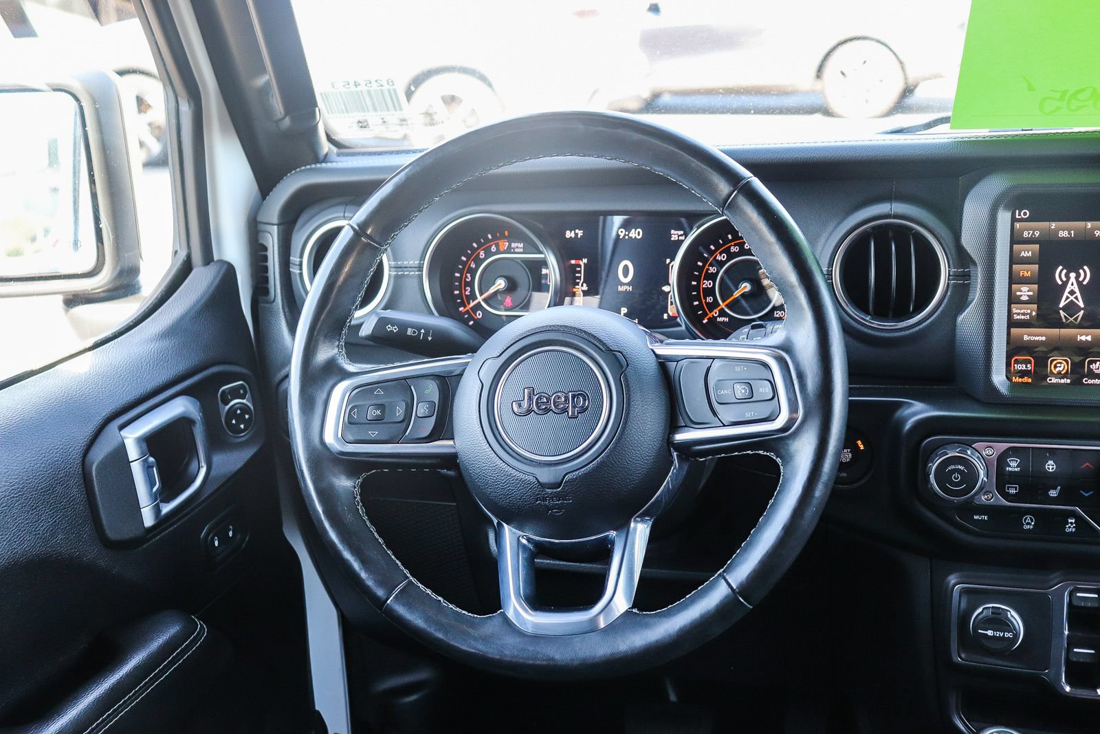 Used 2022 Jeep Wrangler Unlimited Sahara w/ Cold Weather Group AWD/4WD image 15