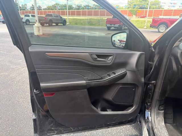 Certified 2024 Ford Escape Active FWD image 11