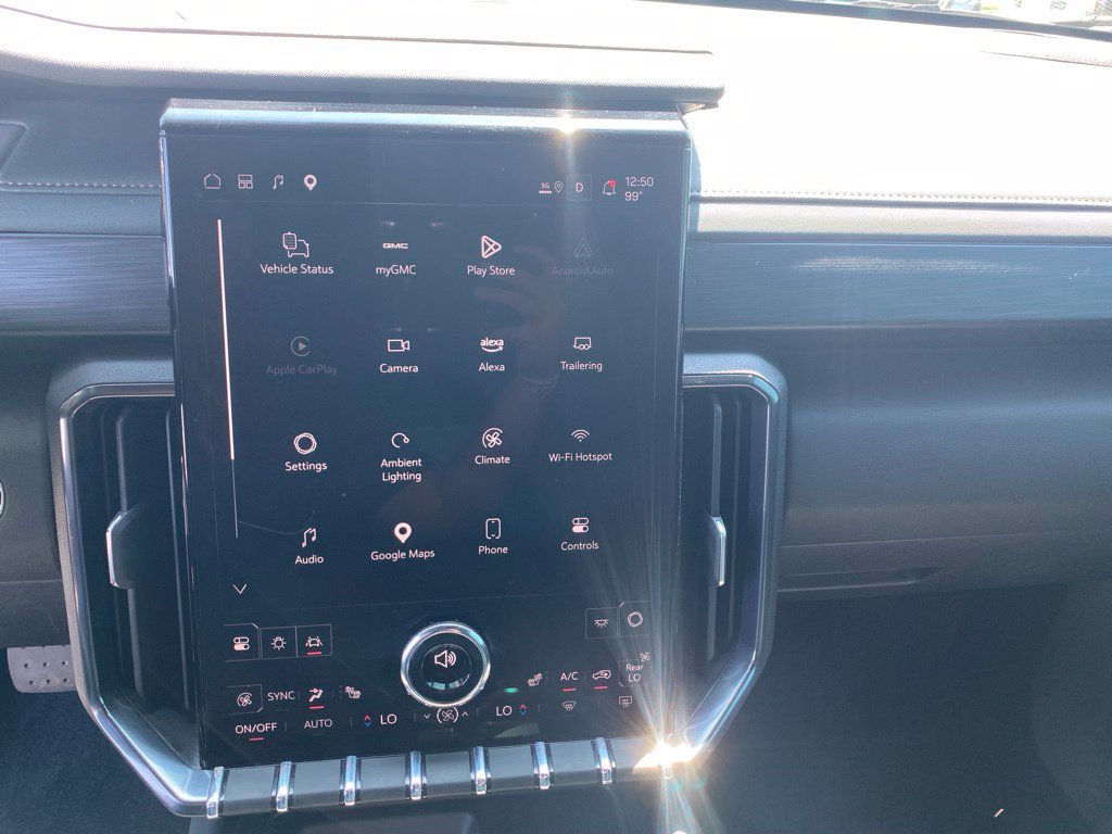 Used 2025 GMC Acadia AT4 AWD/4WD image 20