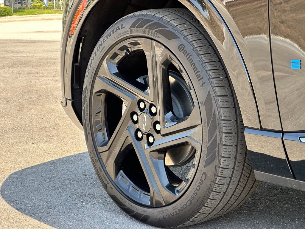 Used 2024 Chevrolet Equinox EV RS image 21