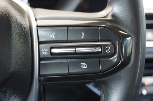 Used 2023 Chevrolet Colorado LT w/ LT Convenience Package RWD image 31