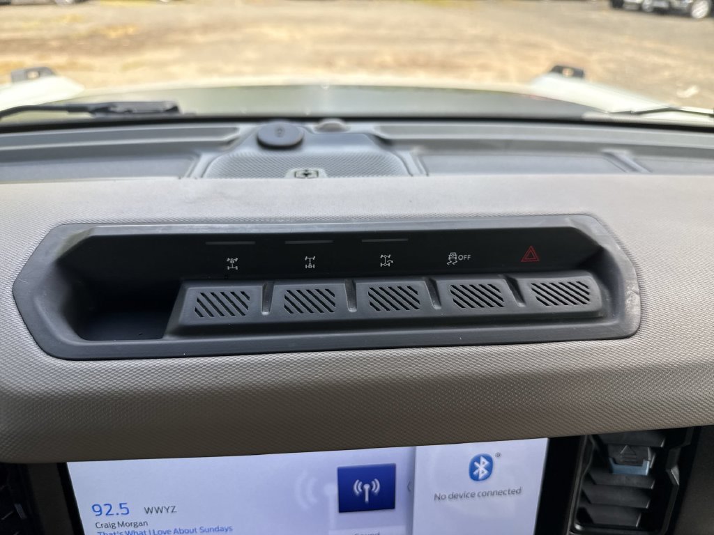 Certified 2023 Ford Bronco Wildtrak AWD/4WD image 25