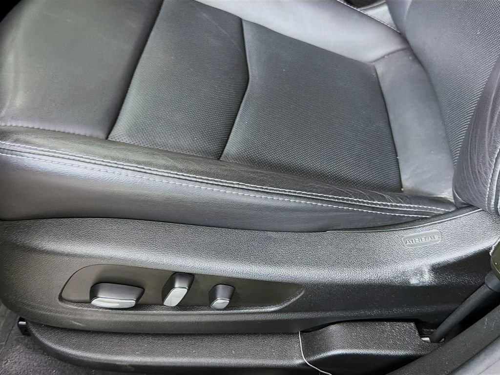 Used 2023 Cadillac XT5 Premium Luxury w/ Technology Package FWD image 25