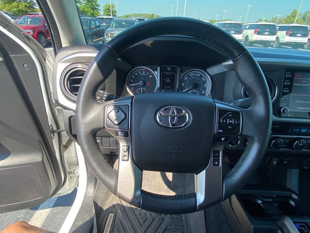 Used 2023 Toyota Tacoma SR5 w/ Technology Package AWD/4WD image 13