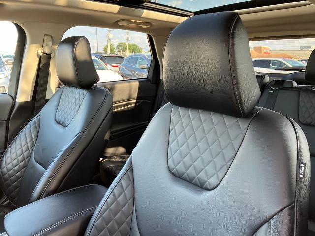 Certified 2024 Ford Edge Titanium AWD/4WD image 27