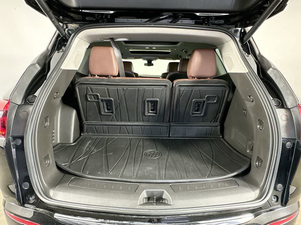 Used 2021 Buick Enclave Avenir w/ Avenir Technology Package FWD image 21