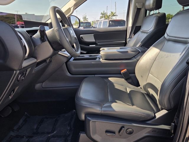 Certified 2025 Ford Expedition Active image 12