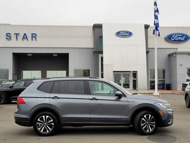 Used 2022 Volkswagen Tiguan S image 3