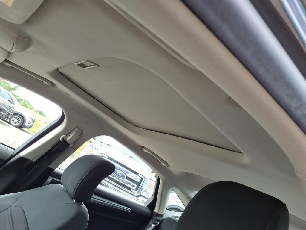 Certified 2019 Ford Fusion SE FWD image 13